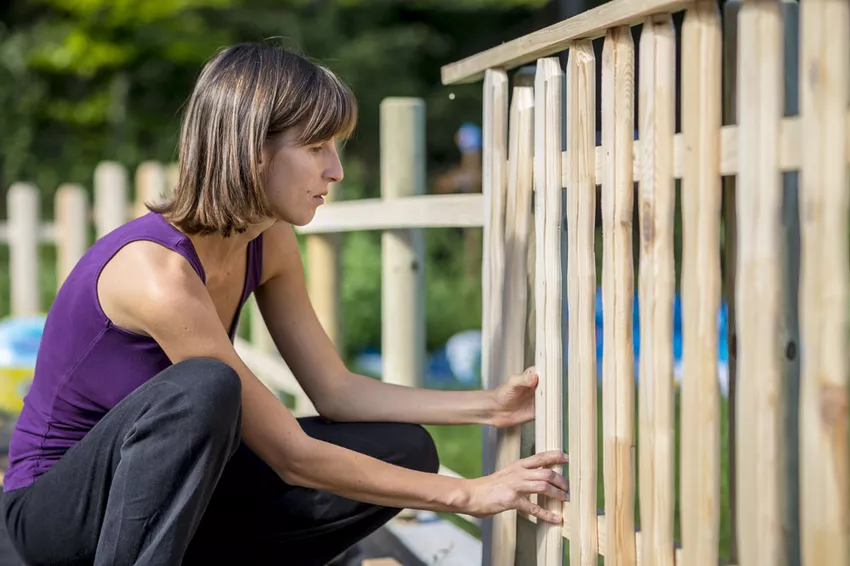 Build your own wooden fence - Material & instructions