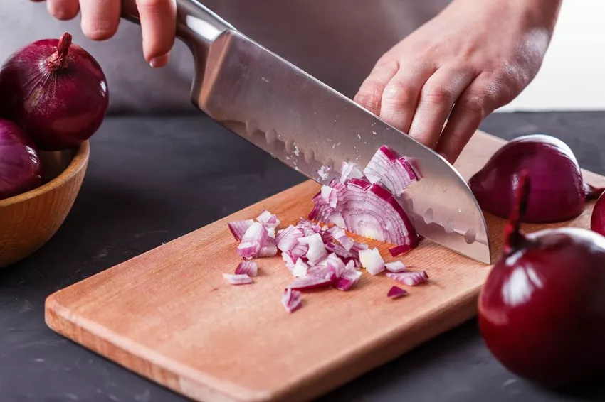 Cutting onions - 6 tips against tears