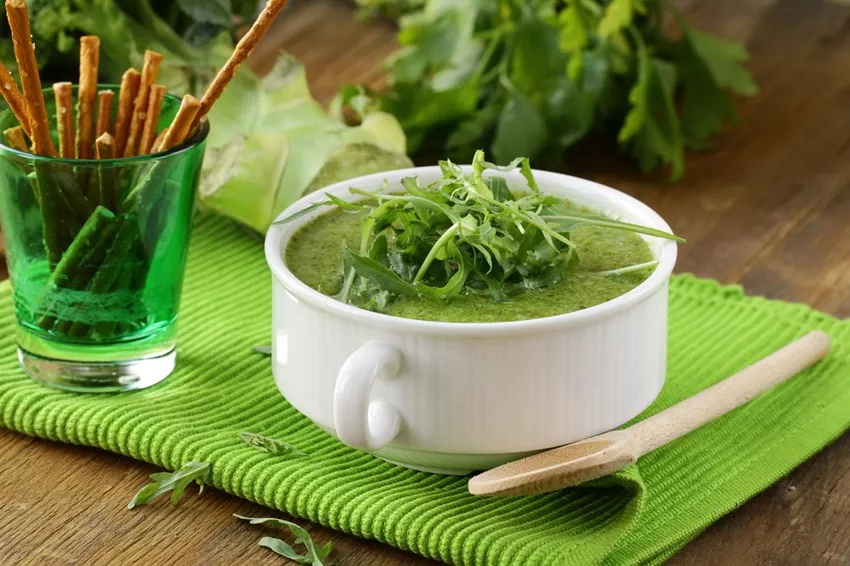 Arugula soup: 4 delicious recipes presented