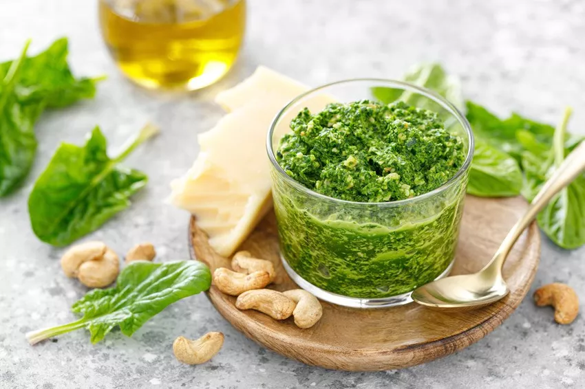 Chard pesto: Delicious recipe with lots of variations