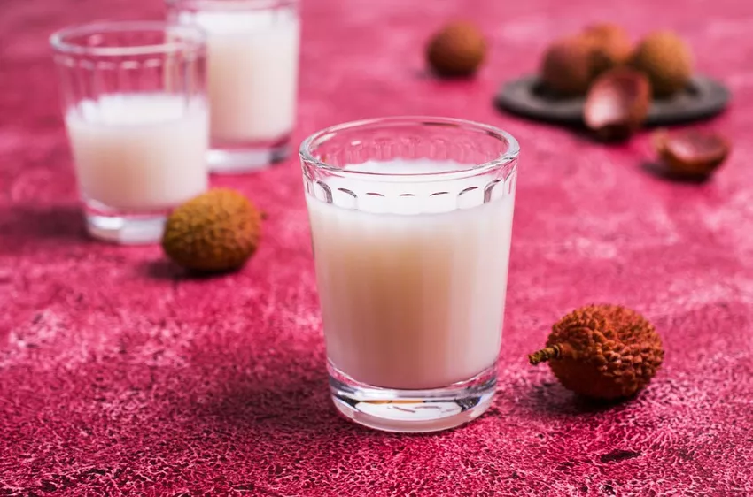 Lychee liqueur: recipe to imitate presented