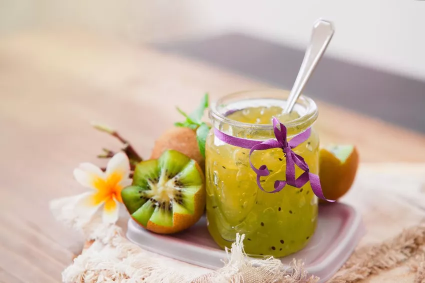 Kiwi jam: 4 recipes for fruity enjoyment